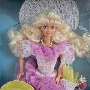 🩷 Vintage Spring Parade Barbie Doll Toys R Us **Box Damage